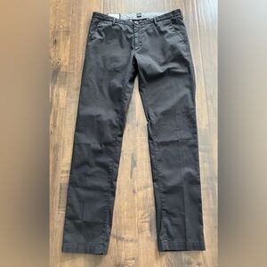 NEW!  Men’s BOSS Casual Pant.  Size 34 x 32.  Black